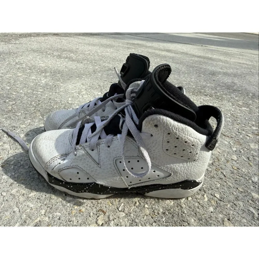 Jordan 6 Retro Sneakers White Black Reverse Oreo Basketball Little Kid Size 12C